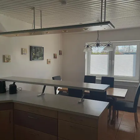 A & B Und -zimmervermietung Egbr Pensjonat