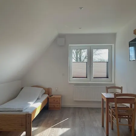 Pensjonat A & B Und -zimmervermietung Egbr