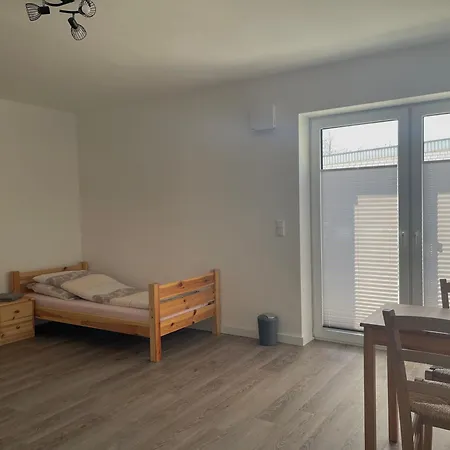 A & B Und -zimmervermietung Egbr Guest house *